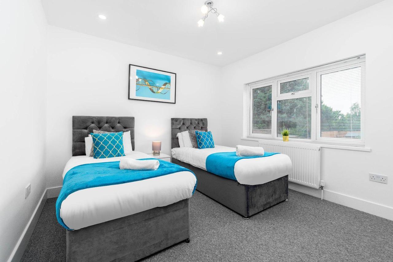 5 Bedroom House - 10 Guests - Multiple Off Street Parking - Garden - Smart Tv - Wifi - Contractors - Families - Groups Birmingham Zewnętrze zdjęcie
